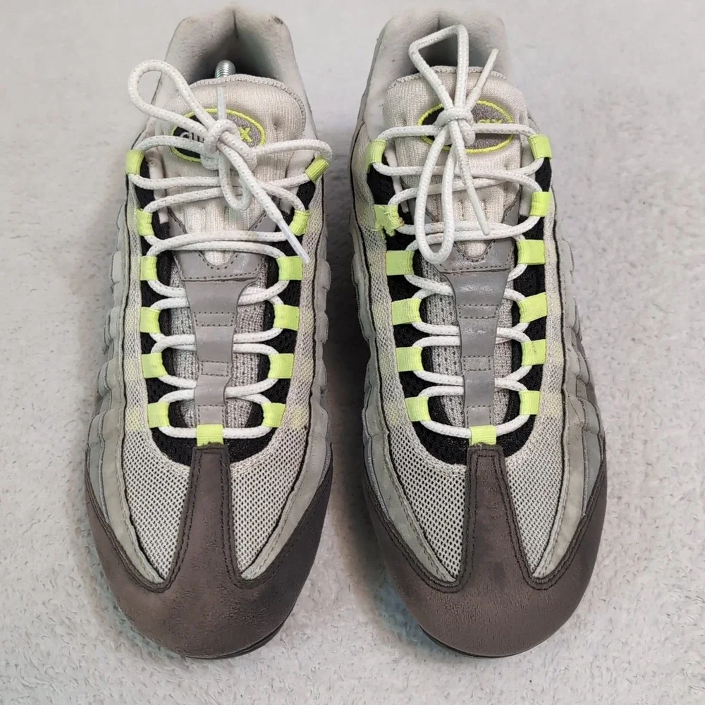 Nike Air Vapormax 95‎ Neon Black Volt Medium Ash AJ7292-001 Men's Size 12.5 US